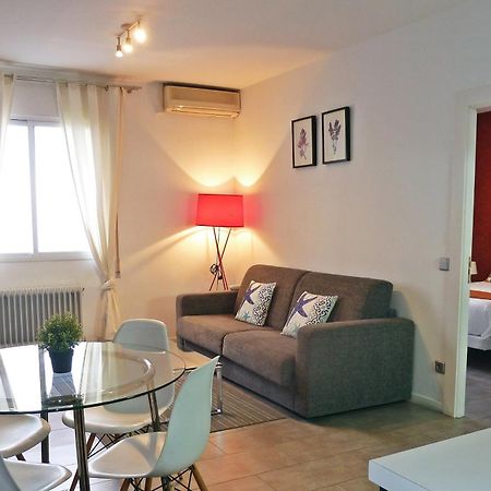 Six Rooms Plaza Mayor Madrid Exterior foto