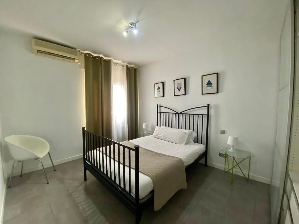 Six Rooms Plaza Mayor Madrid Exterior foto