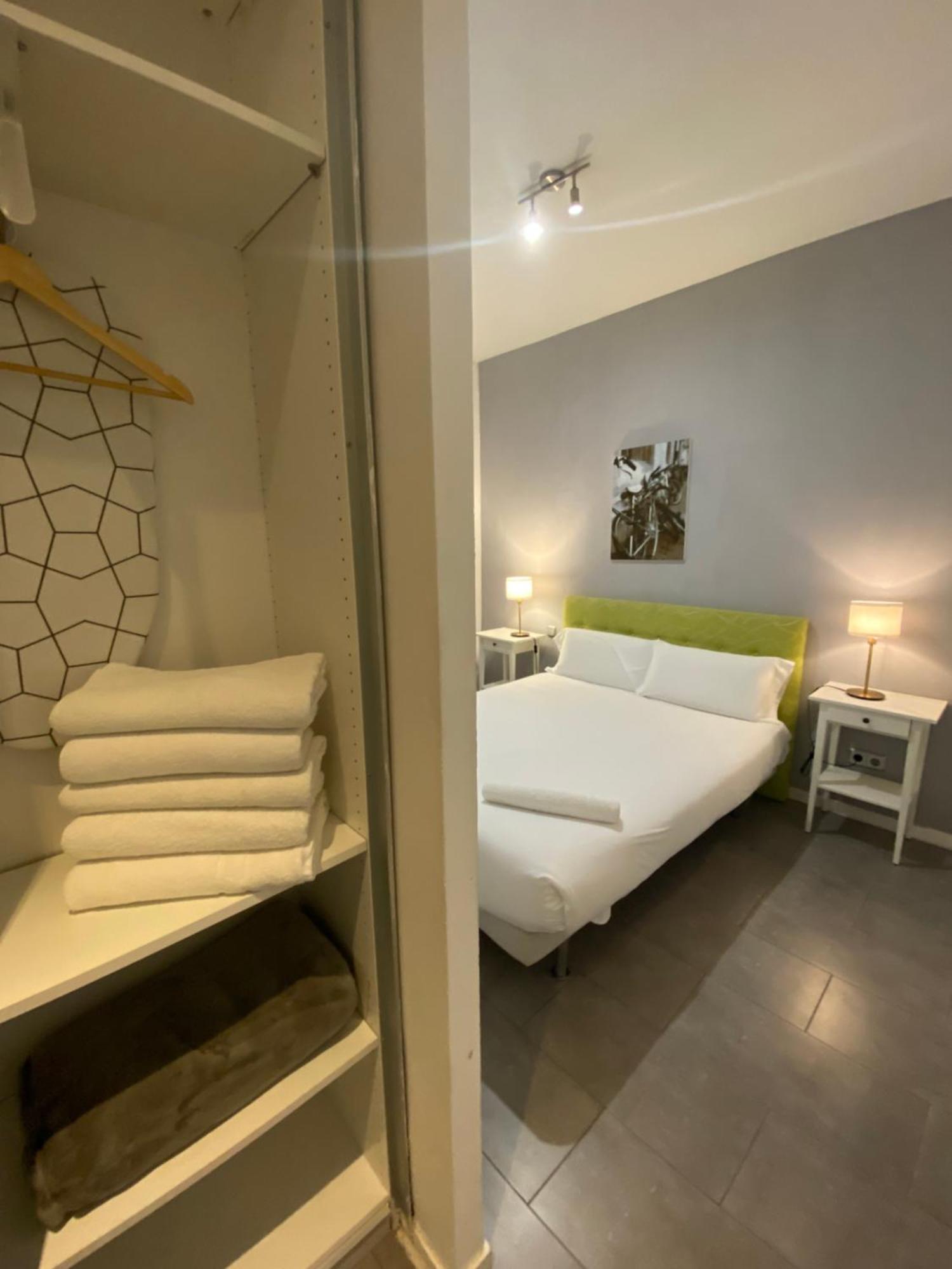 Six Rooms Plaza Mayor Madrid Habitación foto