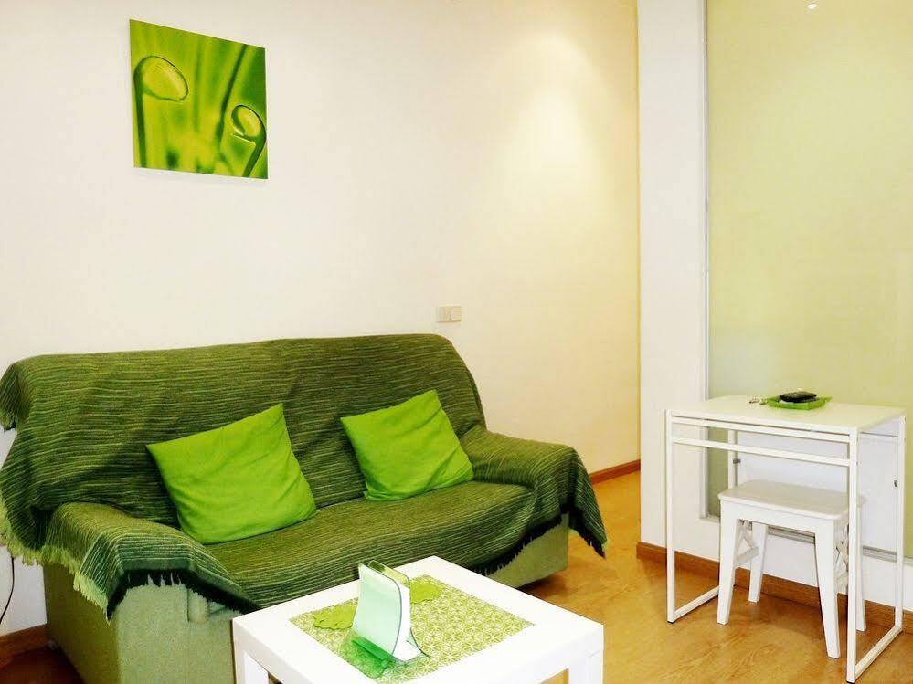 Six Rooms Plaza Mayor Madrid Exterior foto